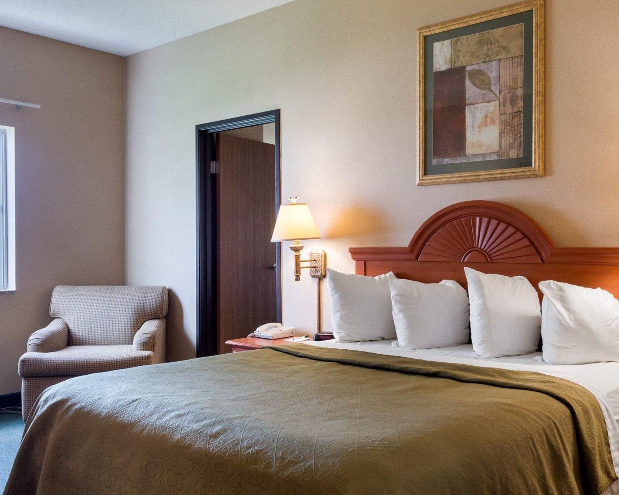 Quality Inn Brookings-University Экстерьер фото