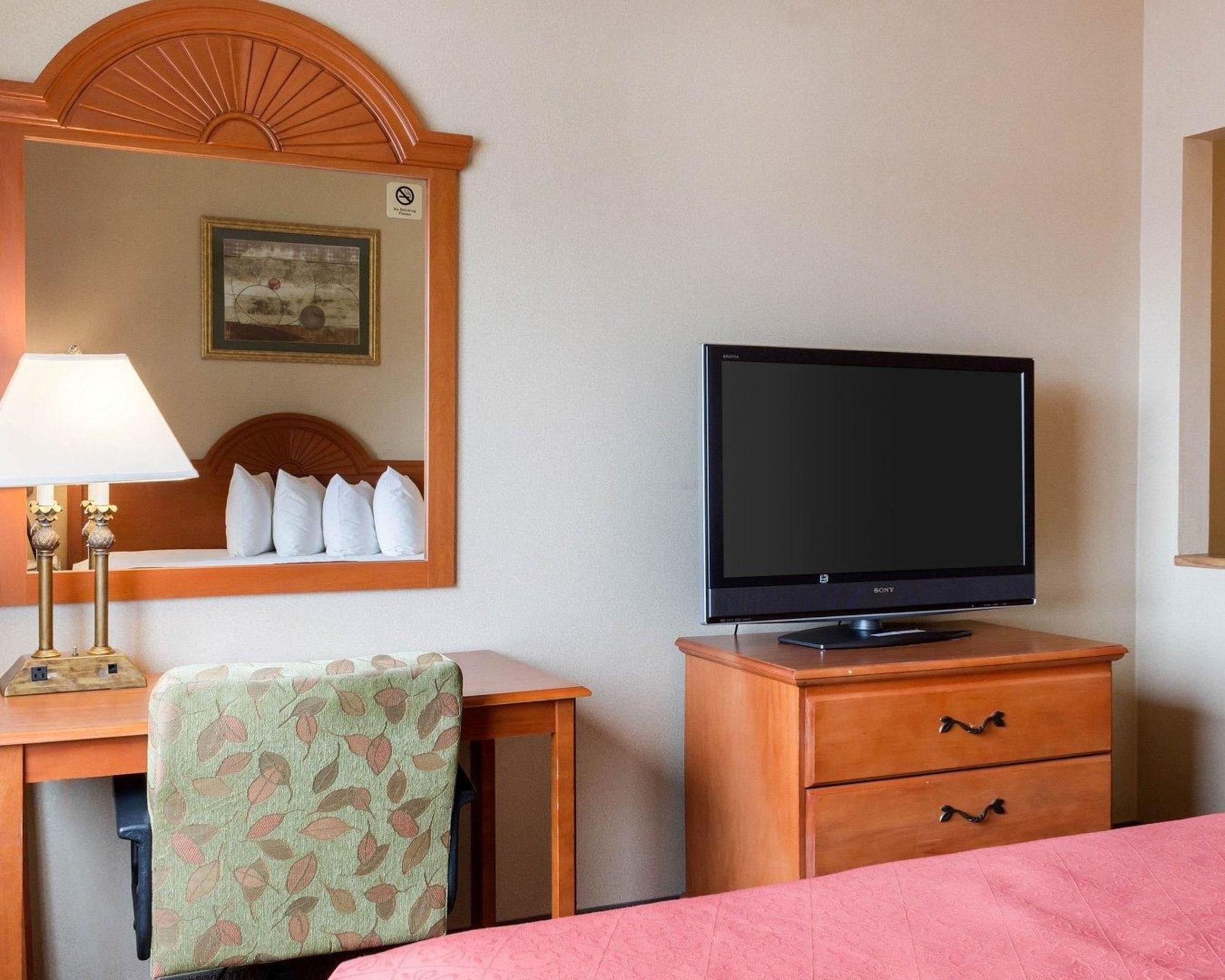 Quality Inn Brookings-University Экстерьер фото