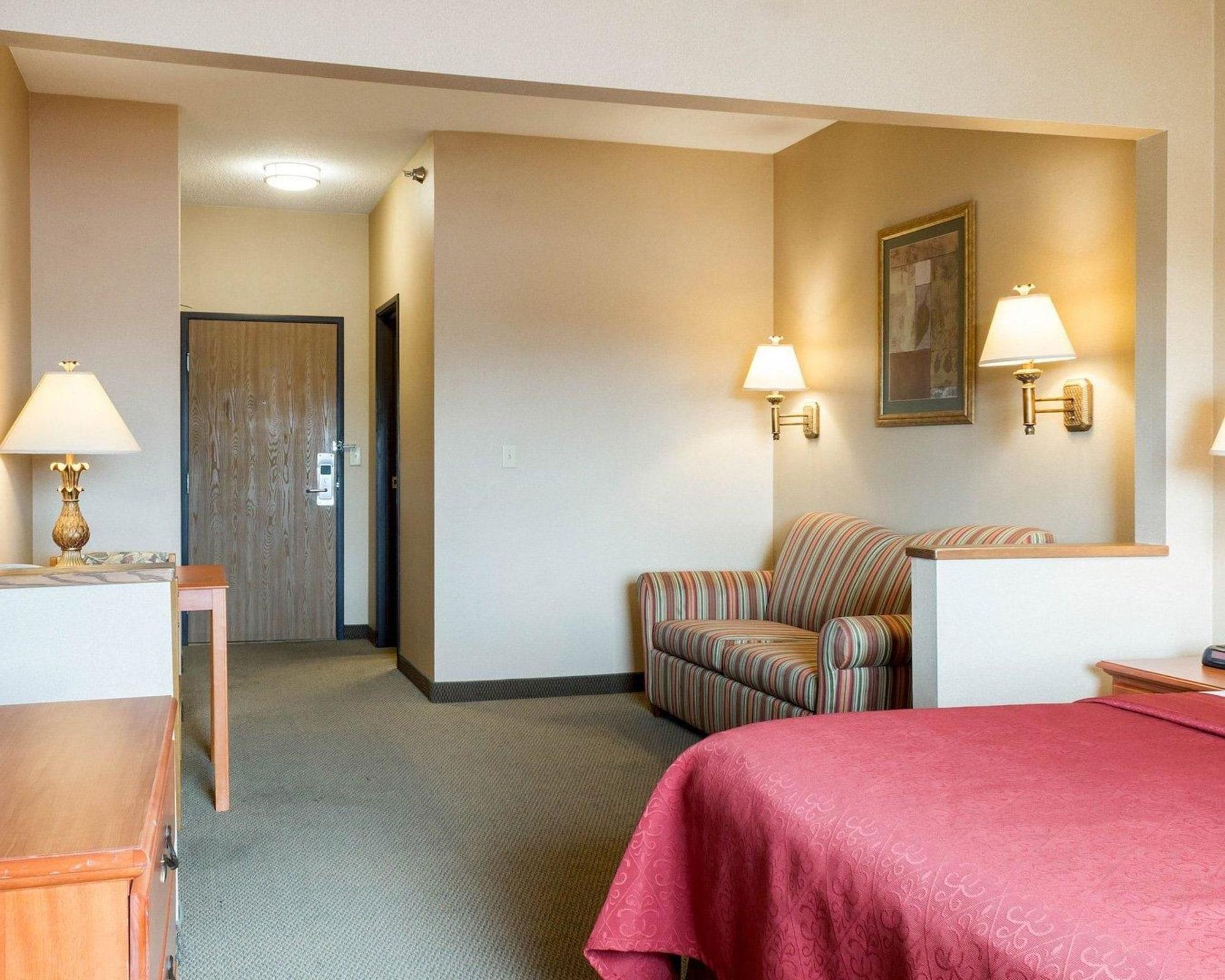 Quality Inn Brookings-University Экстерьер фото