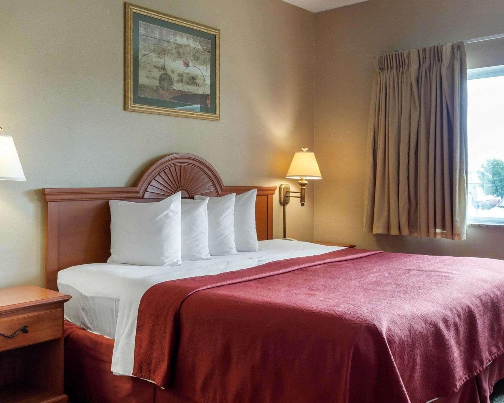 Quality Inn Brookings-University Экстерьер фото
