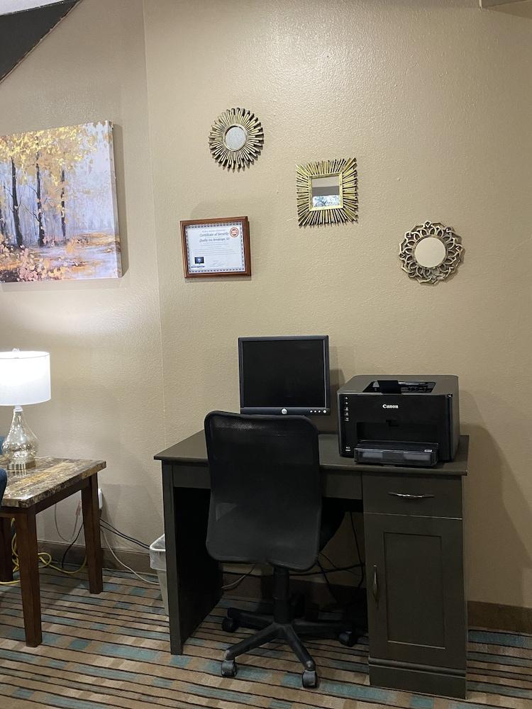 Quality Inn Brookings-University Экстерьер фото