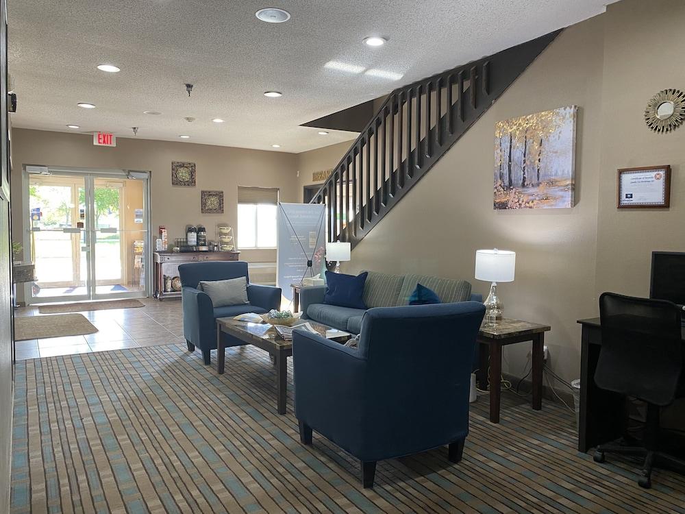 Quality Inn Brookings-University Экстерьер фото