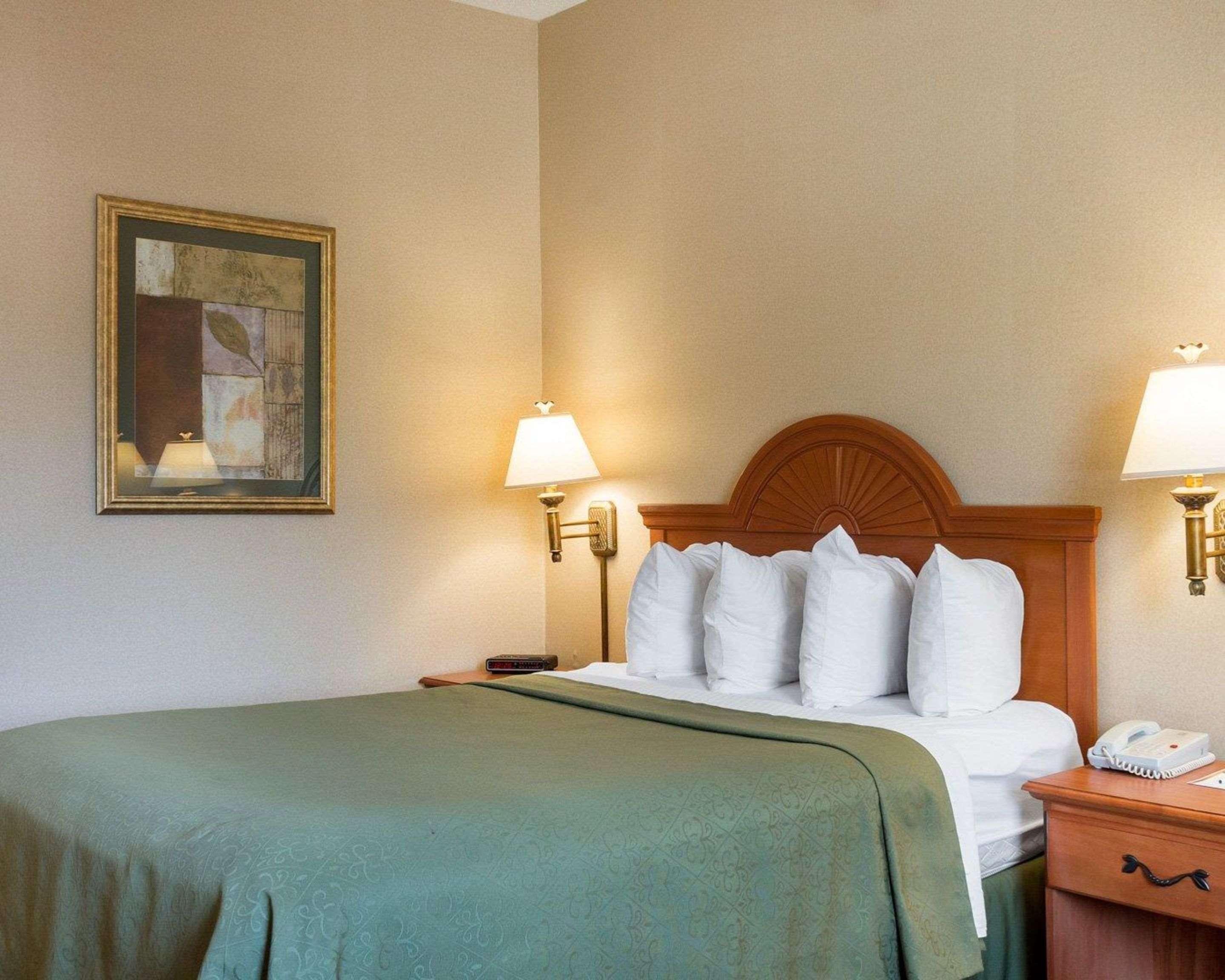 Quality Inn Brookings-University Экстерьер фото
