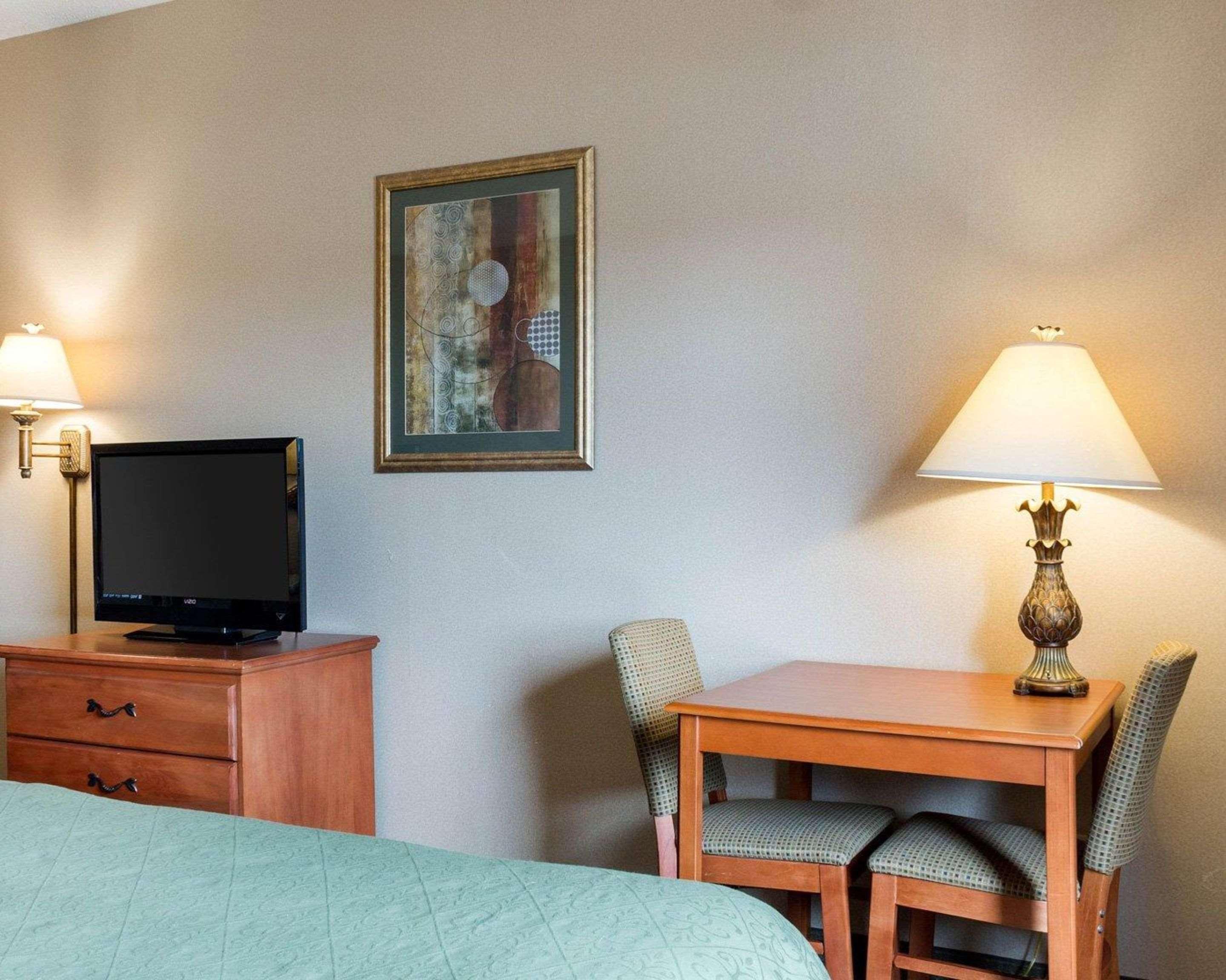 Quality Inn Brookings-University Экстерьер фото