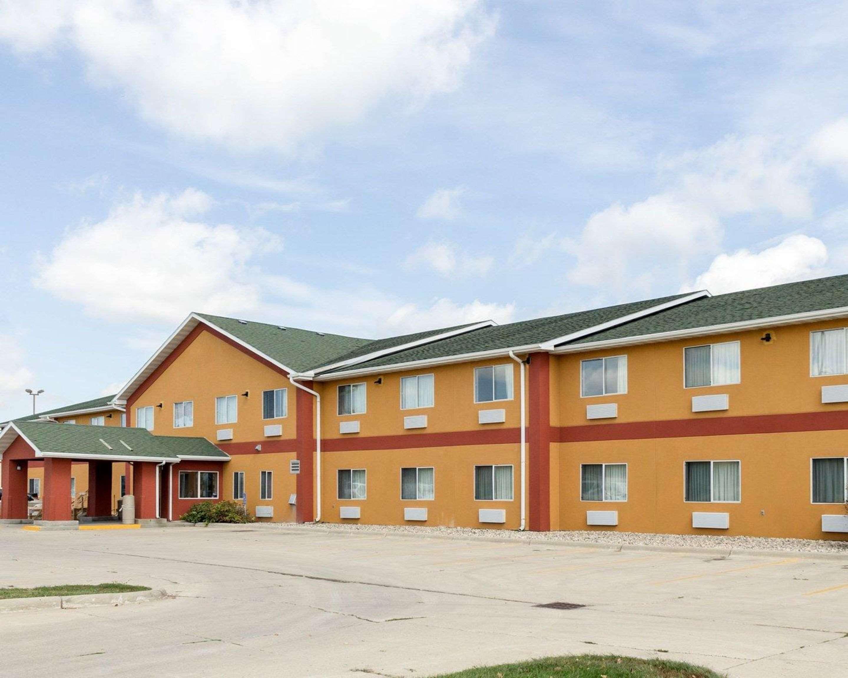 Quality Inn Brookings-University Экстерьер фото
