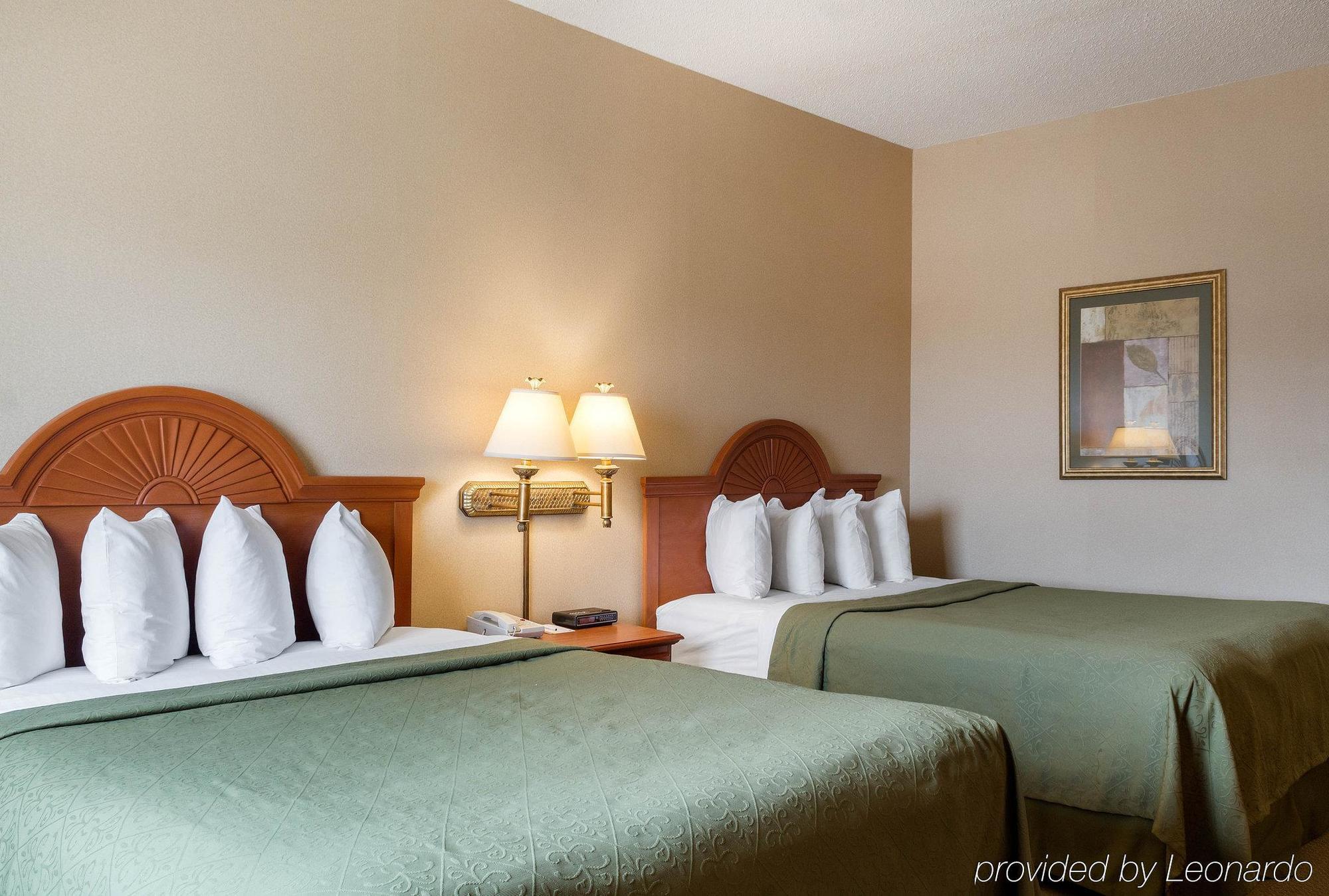Quality Inn Brookings-University Экстерьер фото