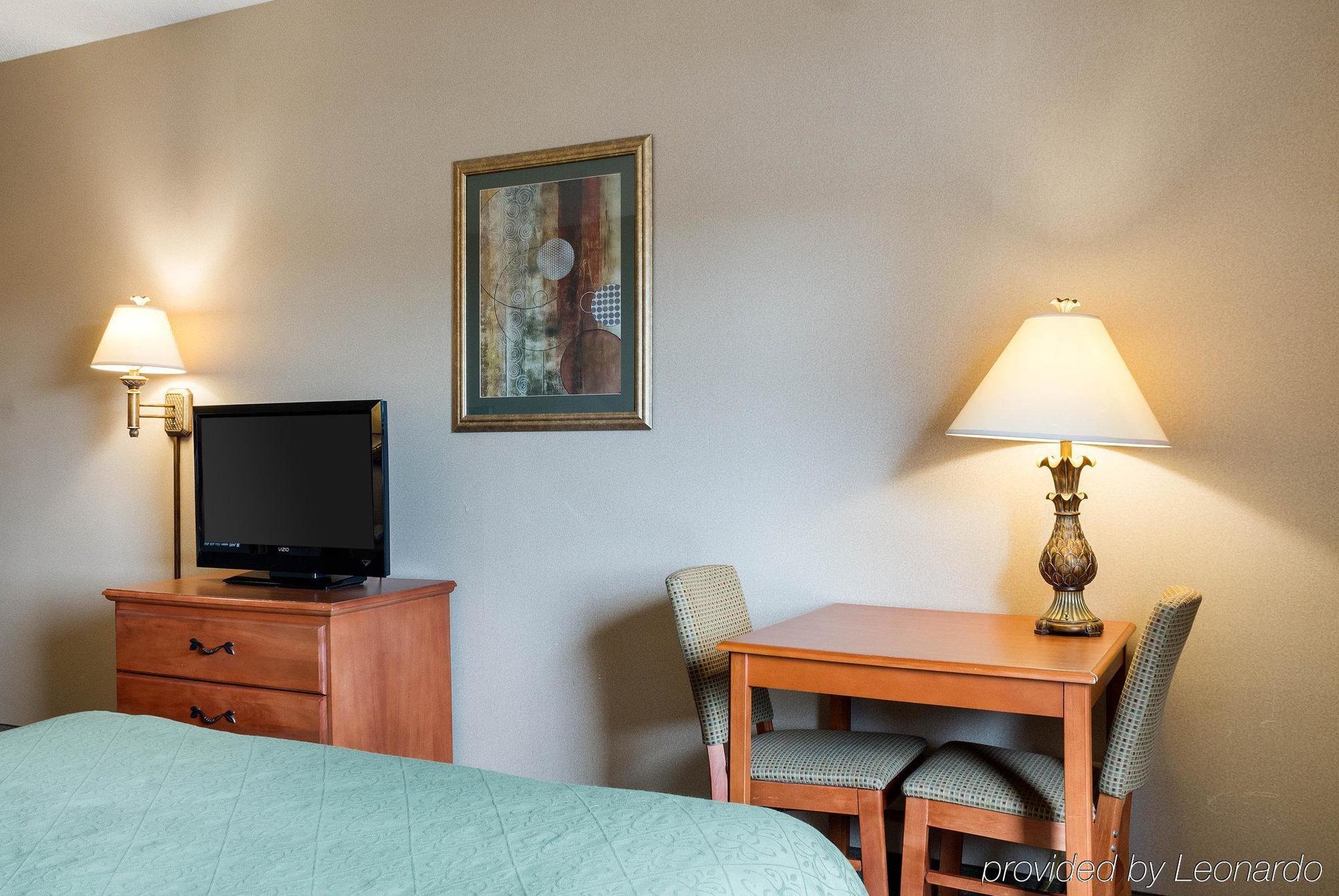 Quality Inn Brookings-University Экстерьер фото