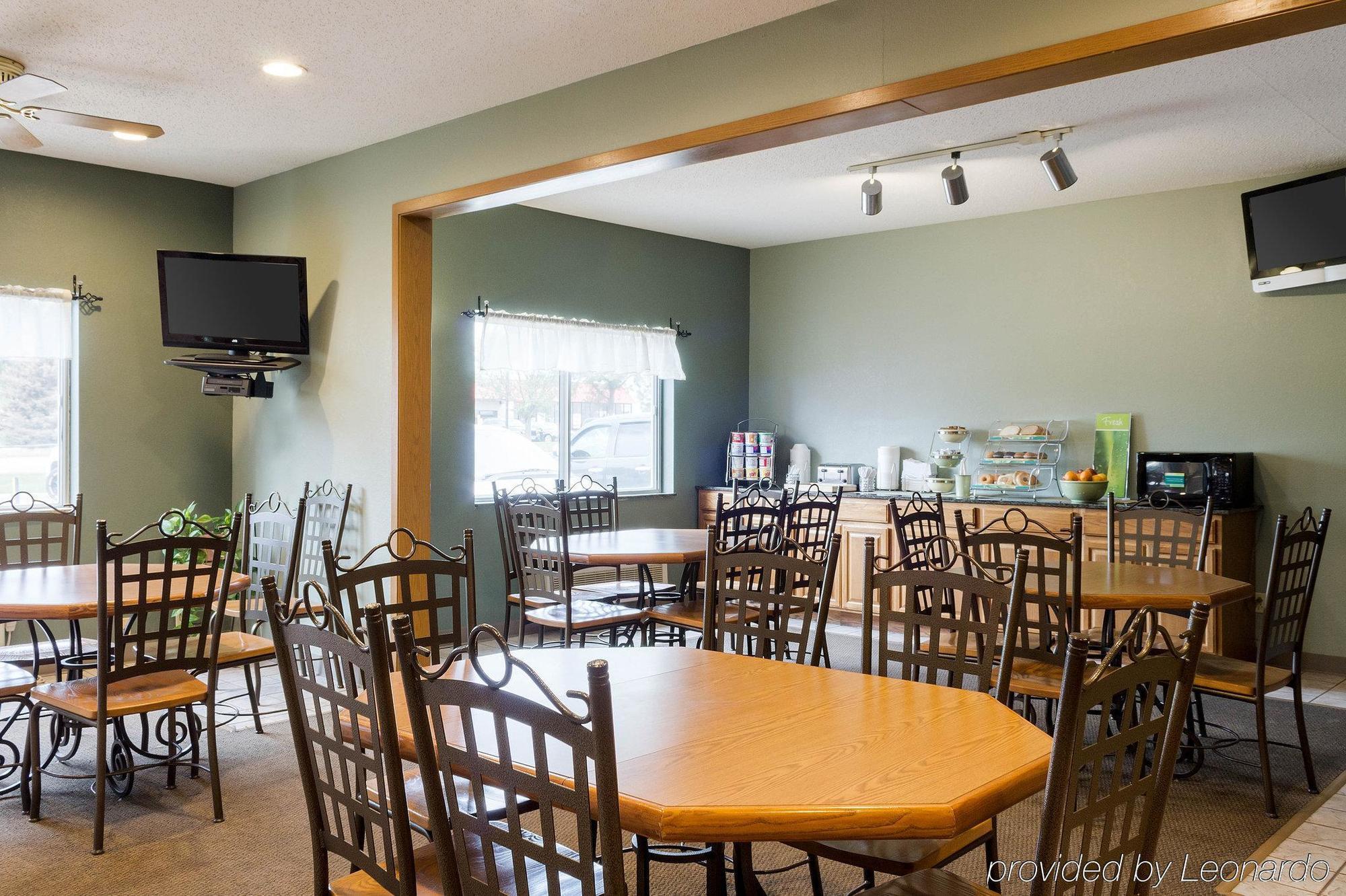Quality Inn Brookings-University Экстерьер фото