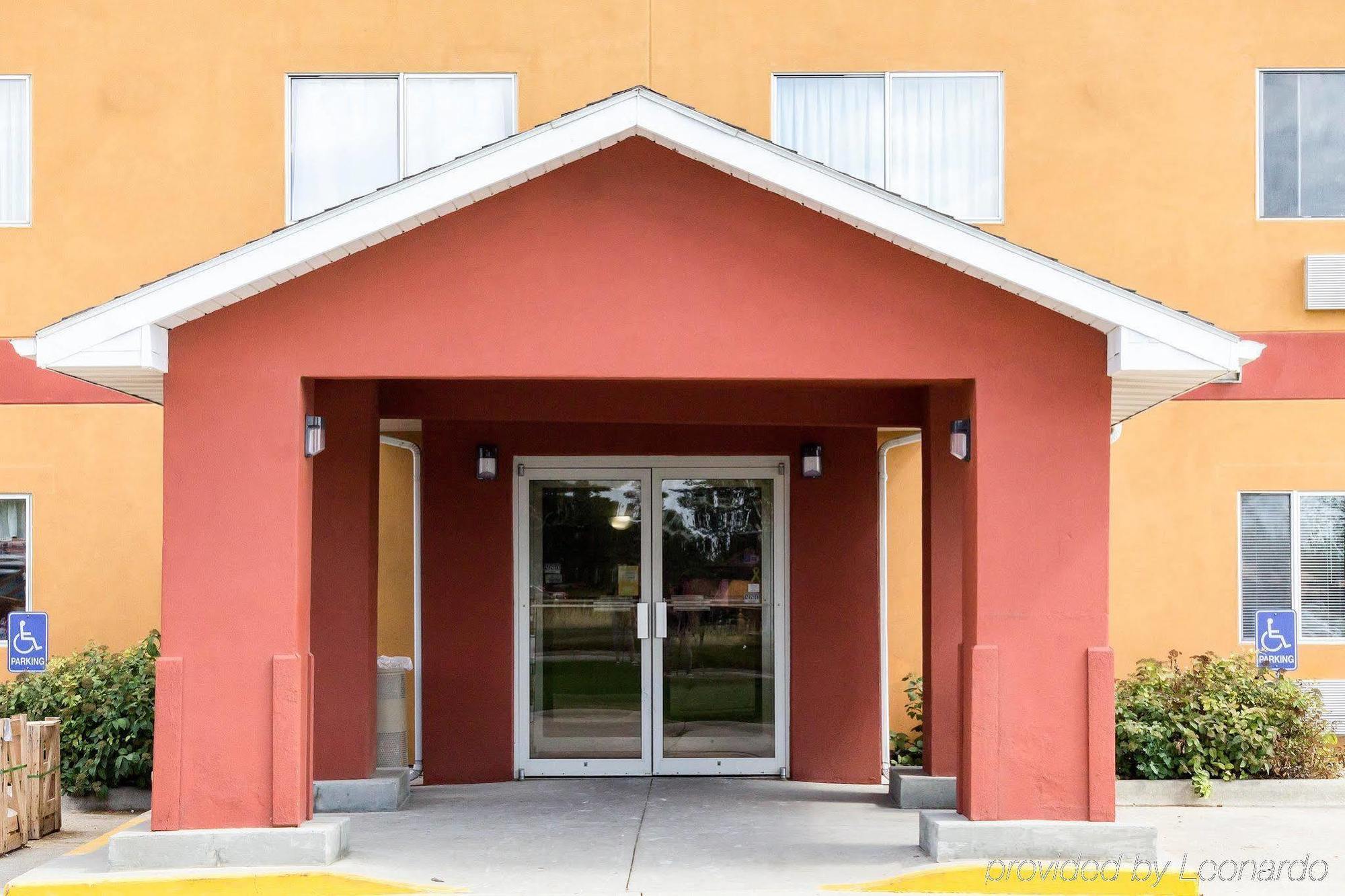 Quality Inn Brookings-University Экстерьер фото